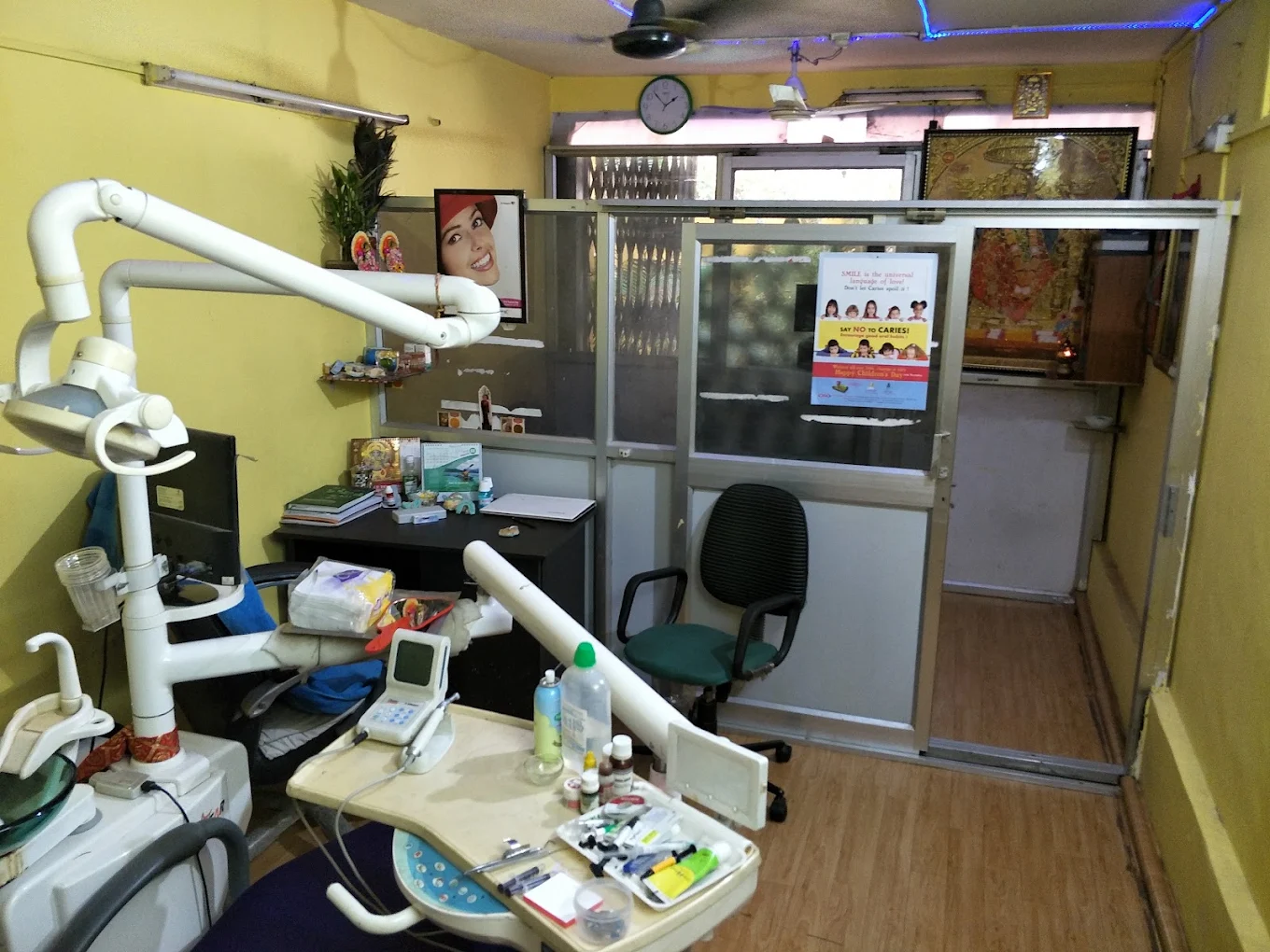 Clean and comfortable dental treatment lounge